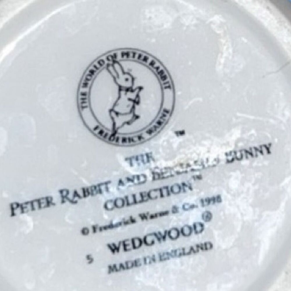 Vintage Frederick Warne & Co. Wedgewood 1993 PETER RABBIT & BENJAMIN BUNNY Cups - Picture 4 of 6